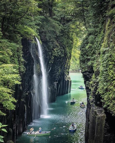 Breathtaking Waterfall Rpics