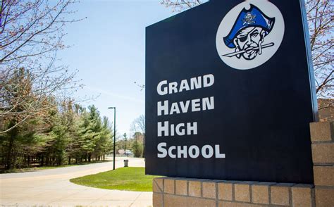 Fire Alarm Triggers Shelter In Place At Grand Haven High School
