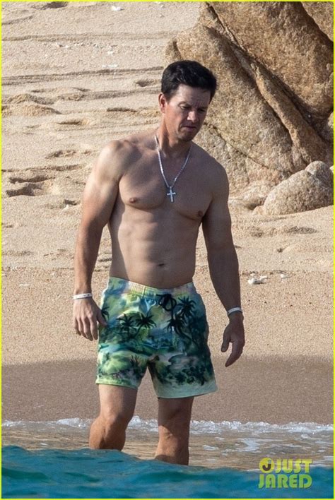Mark Wahlberg Shows Off His Fit Physique Going Shirtless In Cabo Photos Photo Mark