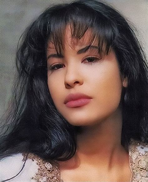 Selena Quintanilla Makeup