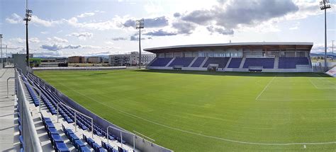 Vilka hotell är i närheten av stadion wiener (1.10 km) pension haus nova. Referenzprojekt: Stadion Wiener Neustadt | Austrotherm ...