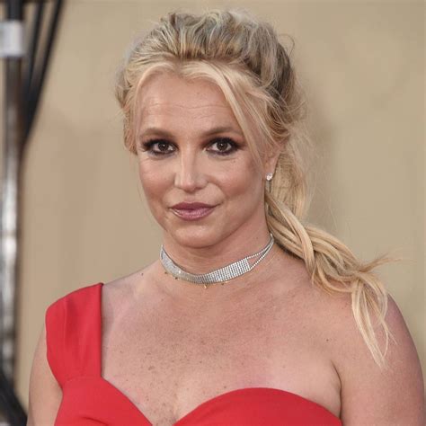 Britney jean spears (born december 2, 1981) is an american singer, songwriter, dancer, and actress. Britney Spears sous tutelle : ses fans se battent pour sa ...