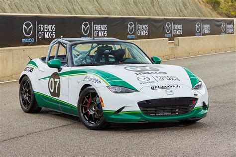 Mazda Supports Uk Mx 5 Racers With Chance To Win A Drive In The 2016