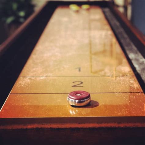 470 Shuffleboard Stock Photos Pictures And Royalty Free Images Istock