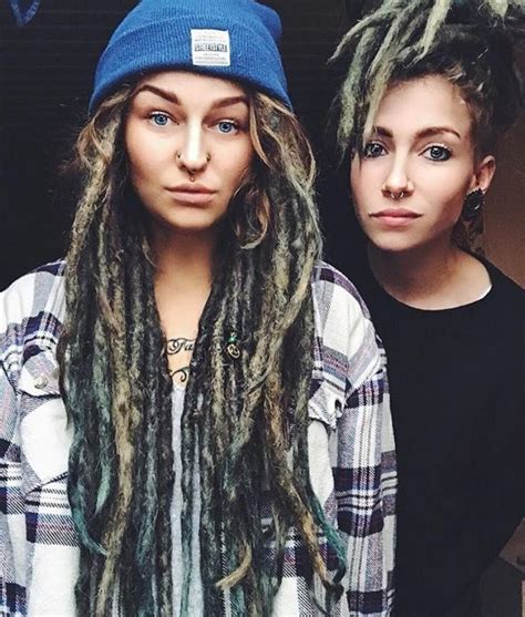 Pin By Y Nn On White Women With Dreads Dreads Dreadlocks Hair Styles