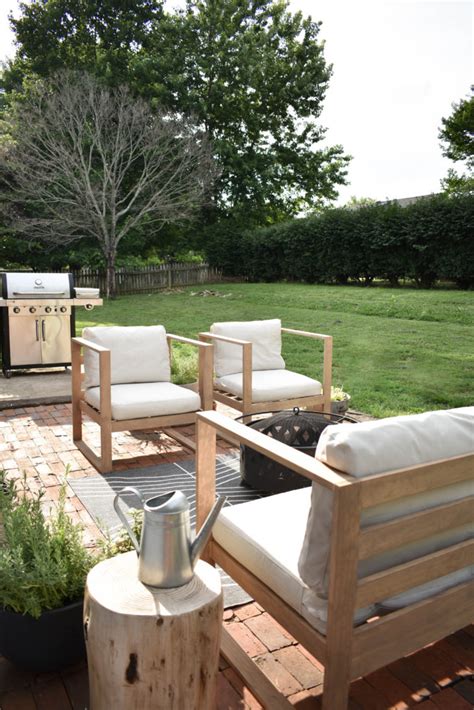 There are many different design options and customization alternatives available with our modern products, so a huge benefit of modern outdoor furniture sets is being able. DIY Modern Outdoor Chairs - House On Longwood Lane