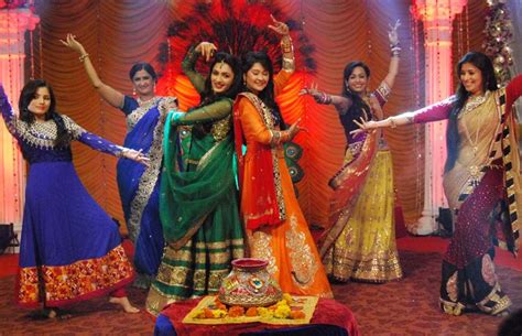 Bobby deol, aishwarya rai, shammi kapoor, anupam kher synopsis: Song and dance sequence in Aur Pyaar Ho Gaya (Zee TV)