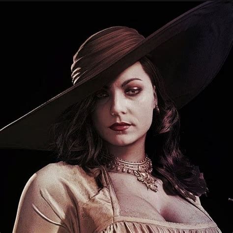 Lady Alcina Dimitrescu Icon In 2021 Resident Evil Girl Resident