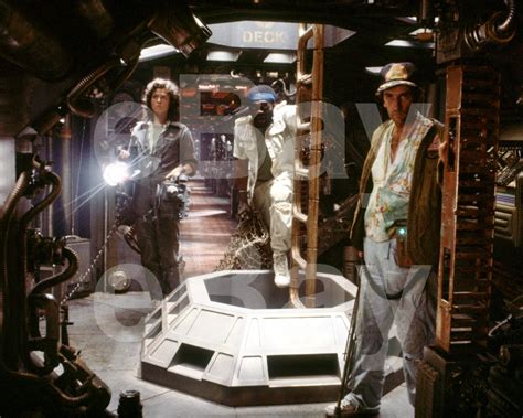 Alien 1979 Sigourney Weaver Yaphet Kotto Harry Dean Stanton 10x8
