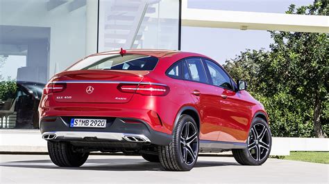 Explore the highlights and discover its compelling versatility. Mercedes-Benz apresenta o GLE Coupé | VEJA