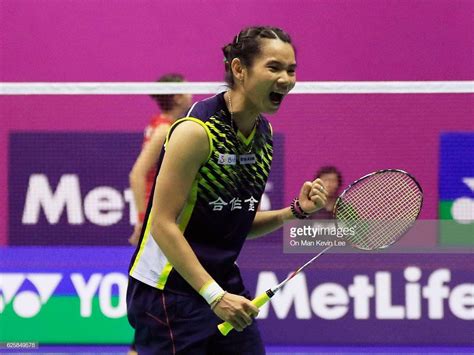 Chinese taipei's tai tzu ying against thailand's ratchanok intanon in the women's singles final during day six of the yonex all england open badminton tai tzu ying of chinese taipei plays a shot to carolina marin of spain during the women's singles final of the 2017 world bwf super series. Tai Tzu-ying Wallpapers - Wallpaper Cave