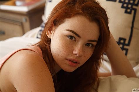 X Px Free Download Hd Wallpaper Sabrina Lynn Face Redhead Bed Zishy Wallpaper