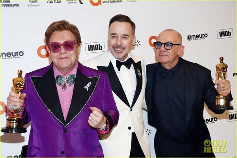 Elton John Brings His Oscar To His Aids Foundation Viewing Party Photo 4434723 2020 Oscars
