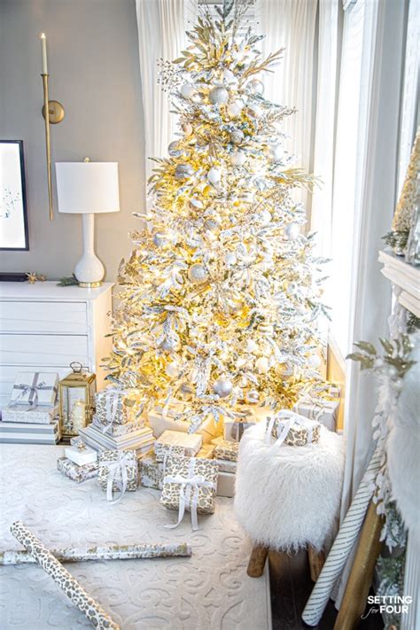 Elegant Crystal Gold And White Christmas Tree Decor Setting For Four