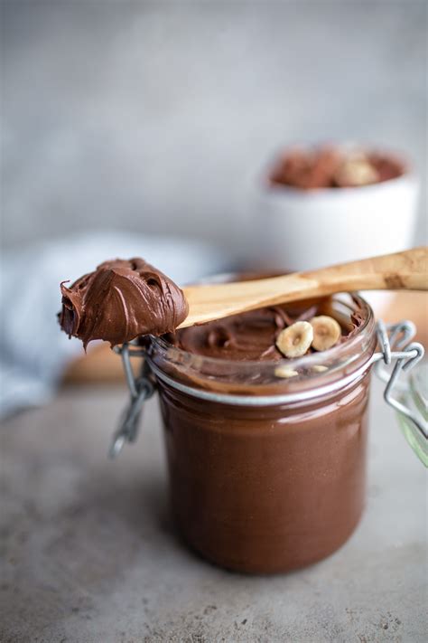 Vegan Nutella With Only 2 Ingredients Vanillacrunnch Lifestyle