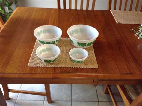 Vintage Anchor Hocking Green Ivy Milk Glass Bowls Set Of 4 Antique