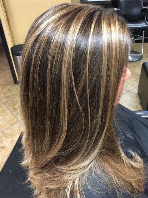 Chunky Blonde Highlights Brunette Hair With Highlights Brown Blonde Hair Brunette Hair Color
