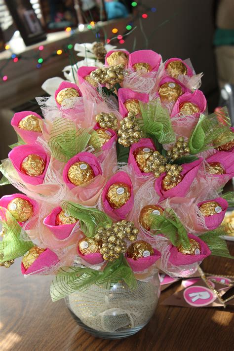 Pin By Priyanka Prasad On Chocolate Bouquet Candy Bouquet Diy Valentine Bouquet Candy Gift