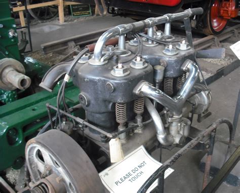Filerose Car Engine Wikimedia Commons