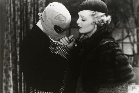 Review ‘the Invisible Man 1933 Remains An Entertaining Horror Classic