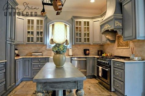 How to paint your kitchen cabinets with chalk paint. 33+ Chalk Paint Furniture Ideas: Simple and Attractive ...