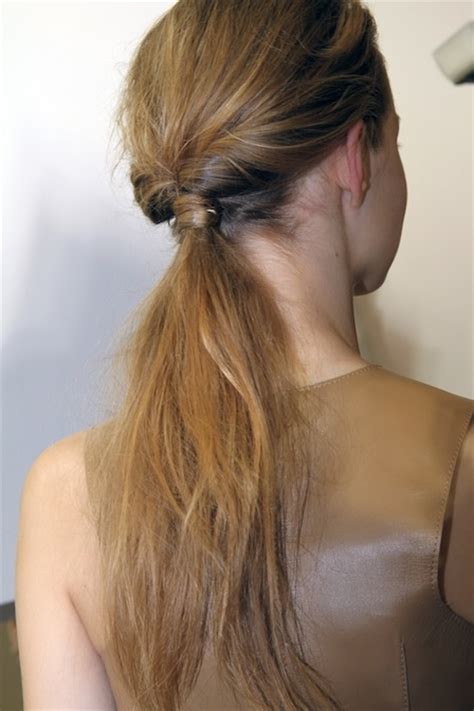 Knotted Ponytail 7 Creative Ways To Wear A Ponytail