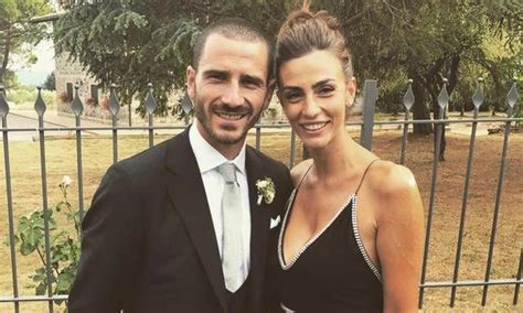 È stato un incontro quasi per scommessa, che ha però condotto a una storia d'amore duratura e. Leonardo Bonucci- Bio, Net Worth, Wife, Player Profile, 5 ...