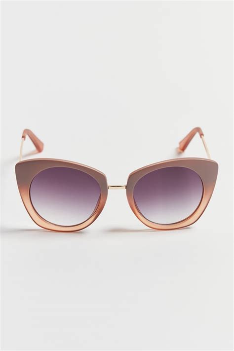 Cynthia Oversized Cat Eye Sunglasses Urban Outfitters