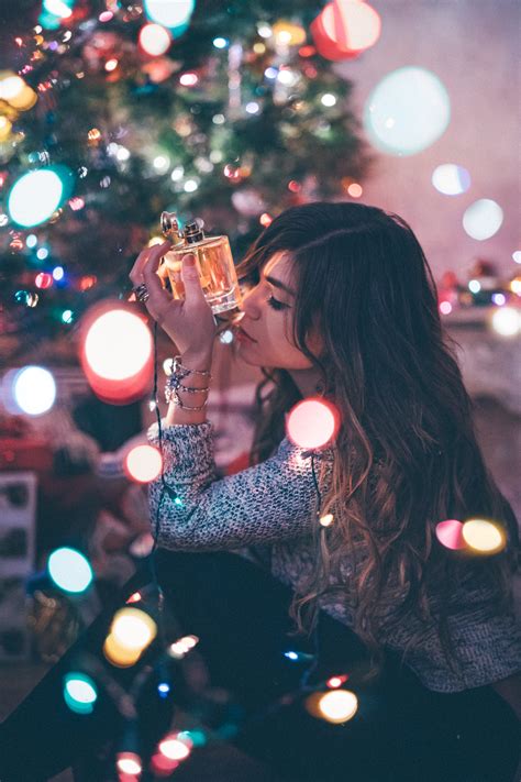 12 Christmas Photo Ideas For Fun Holiday Photoshoots Away Lands