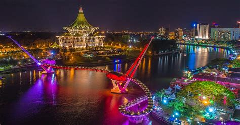 Best Place To Eat In Kuching / Top Spot Food Court Kuching Sarawak