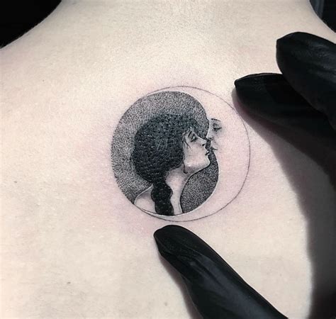 Miniature Circle Tattoos By Turkish Artist Eva Krbdk Bored Panda