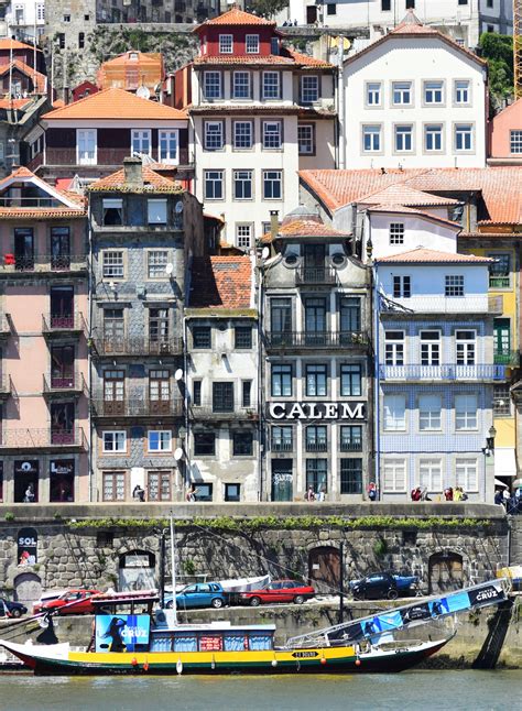 Their romantic connection feels like lust amplified by loneliness. Alternative Porto city guide « | GKM
