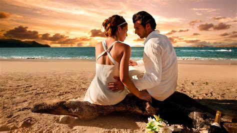 Love Couple Wallpaper Beach Pictures Ideas Of Coupleromantic