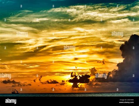 Dramatic Sunset At A Caribbean Beach Resort Stock Photo Alamy