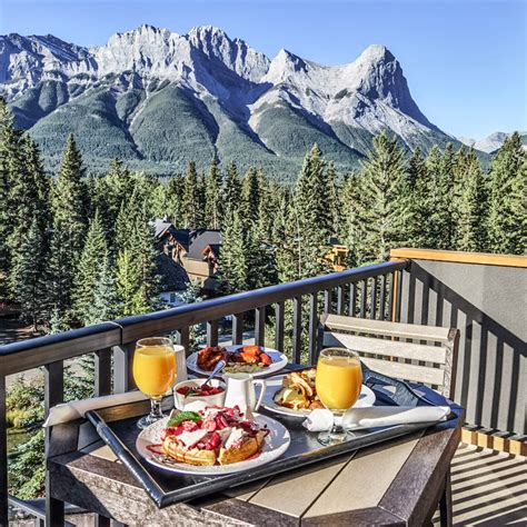 Hotel Malcolm Canmore Alberta Canadian Rockies Mountain View