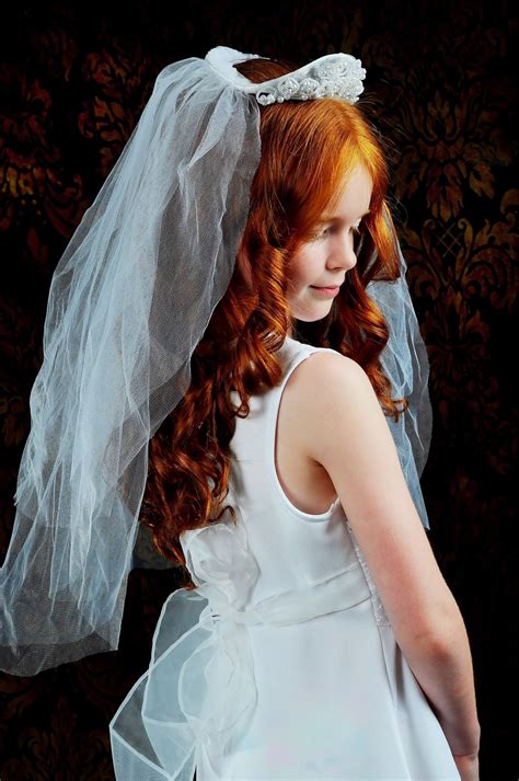 Pin By Leslie Loeffelholz On Red Hair Red Hair Fashion Victorian Dress