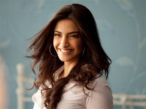 Sonam Kapoor Hindi Actress Latest Wallpapers And Biography Songs By