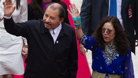Ortega Asume Cuarto Mandato Tercero Seguido Con Su Esposa Como