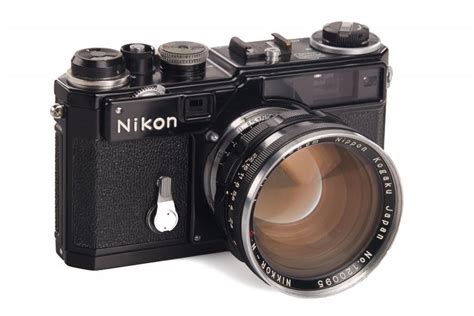 Nikon Sp Black Body With A Mm F Rangefinder Lens Kameras Kamera Nikon