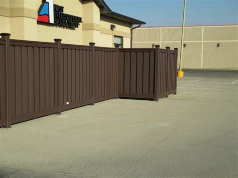 Let us build and install a new fence for your home. Commercial and Government Projects - Trex Fencing, the ...
