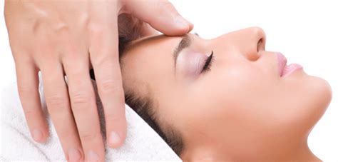 7 Ways Facial Massage Can Be Beneficial For Your Skin Zaiqa Blog