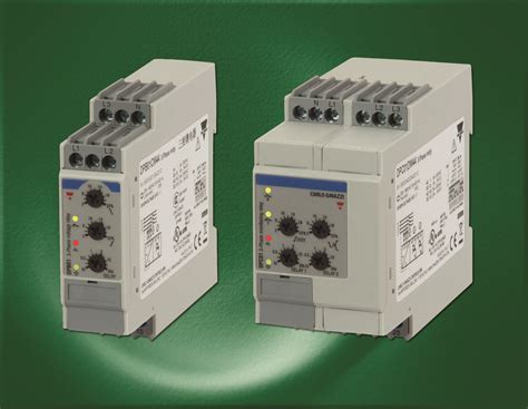 Three-phase monitoring relays with wide input voltage range