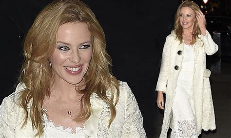 Kylie Minogue Sports Amazing Youthful Glow Ahead Of The One Show Daily Mail Online