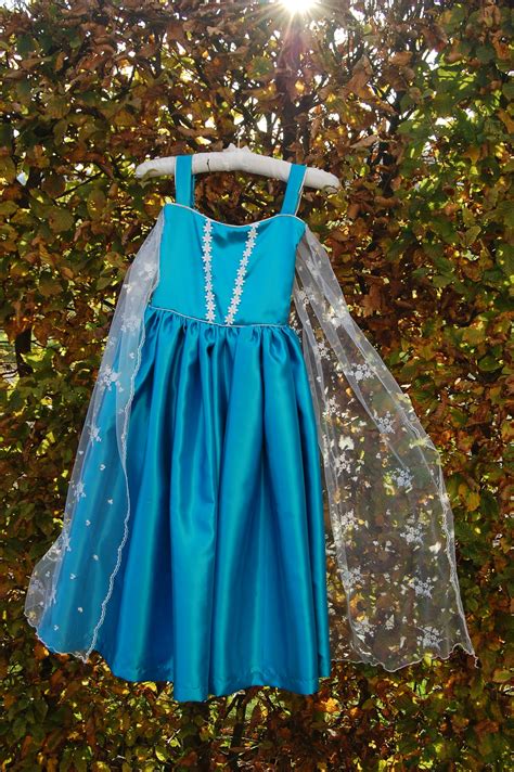Galerie photo patron couture gratuit halloween patron couture robe la reine des neiges