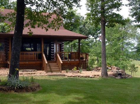 Find a comfortable cabin and a memorable destination for all the fresh air, expansive views and peaceful surroundings you're craving. Pin by Vanessa Jacky-Davis on Vacation | Cabin vacation ...