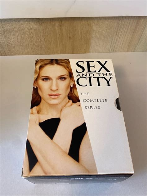 Box Dvds Sex And The City Todas As Temporadas Produto Feminino Sex And The City Usado