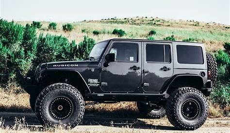 black jeep wrangler unlimited lifted