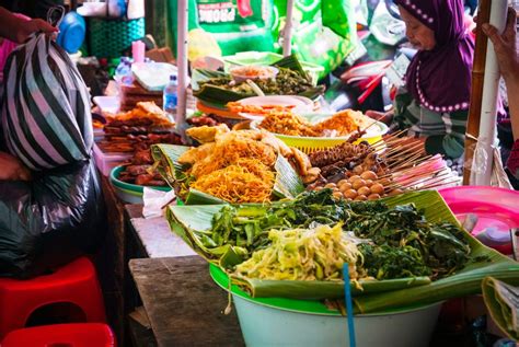 Must Try Street Foods In Indonesia For Budget Dining