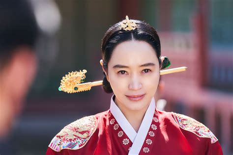 Netflix韓国ドラマ＆映画10月新作！キム・ヘスが王妃役で教育問題に奮闘する史劇『シュルプ』、『ヴィンチェンツォ』チョン・ヨビン主演