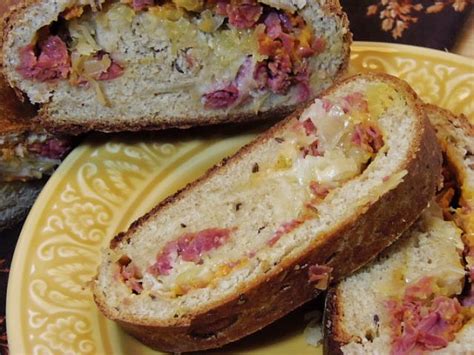 Having a great sandwich bread and an air fryer on hand makes it really easy to quickly whip up something delicious like these chicken sandwiches for a crowd. Recette de rouleaux de sandwich au bœuf salé Rueben